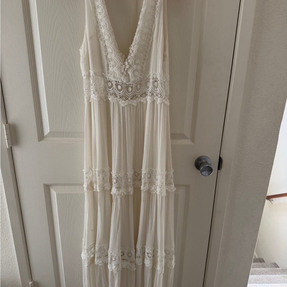 Elegant Cream Lace Maxi Dress